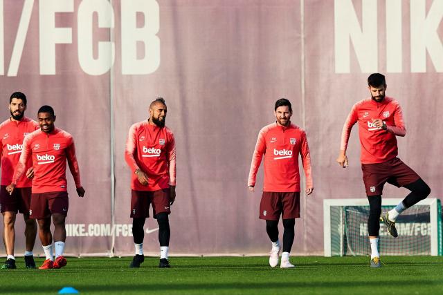 中国女篮公布奥运资格赛12人名单 春节4天三赛