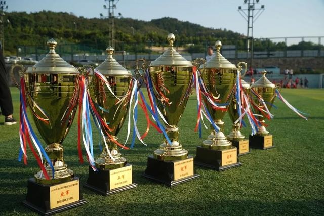 西甲-居莱尔双响何塞卢破门 皇马4-4比利亚雷尔