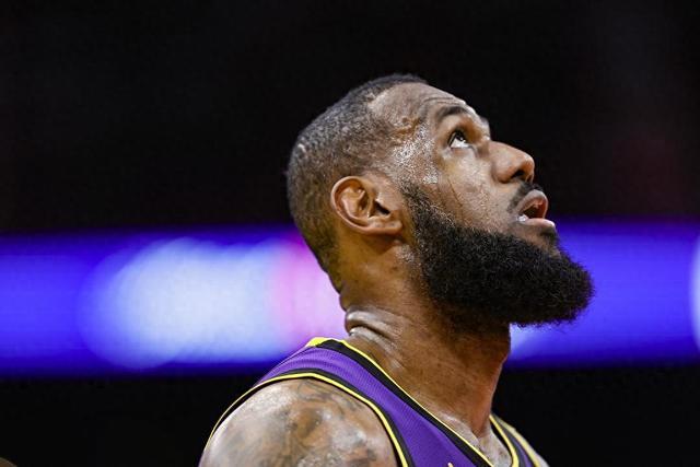 詹姆斯25分+上篮绝杀 美国男篮1分险胜南苏丹